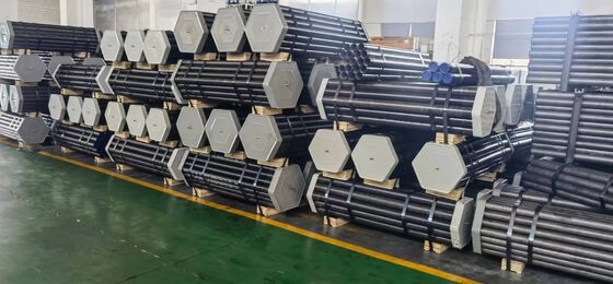قضيب حفر سلكي من الصلب الكربوني ذاتي التنظيف معتمد من API 5DP ISO لقطاع النفط والغاز والتعدين